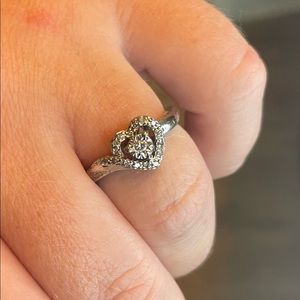 Diamond heart ring